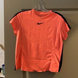 Nike Crop Top